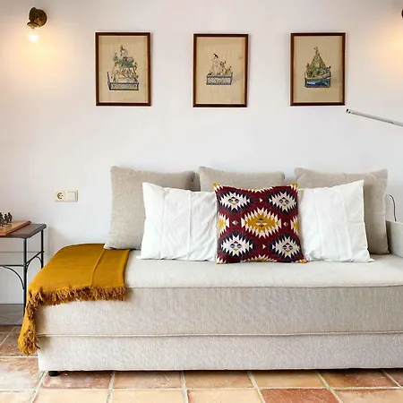 Casa Moll. Tradicion Y Bonitas Vistas De